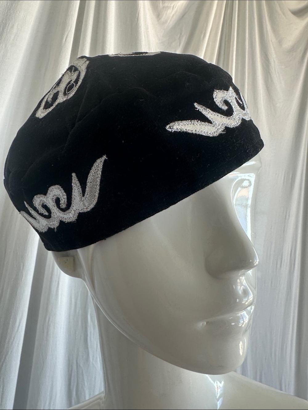 Antique Hand crafted Hat beret style Detailed ornament on Velvet all cotton Sz M